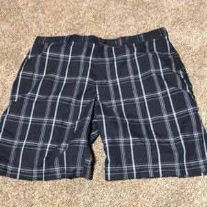 Champion tour sz 38 golf shorts black & gray. Like new
